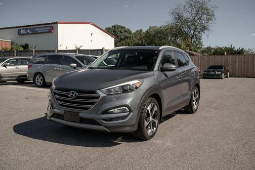 Coliseum Grey 2016 Hyundai TUCSON Limited