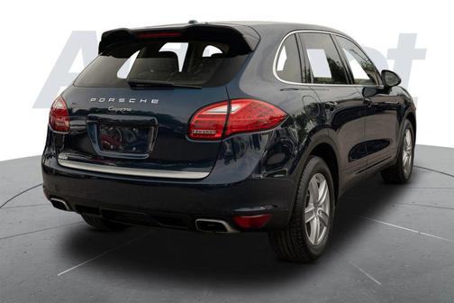Dark Blue Metallic 2014 Porsche Cayenne Platinum Edition