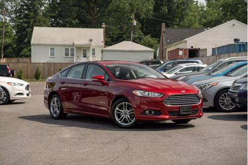 2016 Ford Fusion Hybrid SE