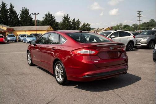 2016 Ford Fusion Hybrid SE