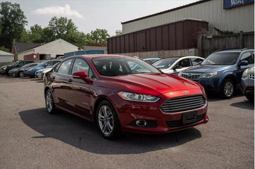 2016 Ford Fusion Hybrid SE