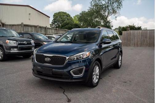 2017 Kia Sorento LX