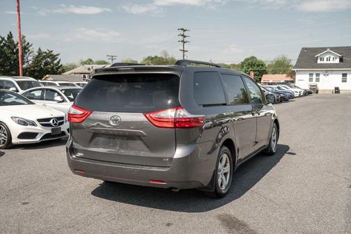 Predawn Gray Mica 2017 Toyota Sienna LE