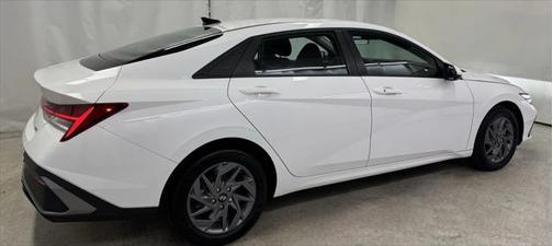 2024 Hyundai ELANTRA HEV Blue