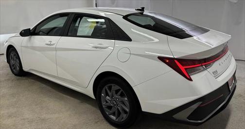 2024 Hyundai ELANTRA HEV Blue