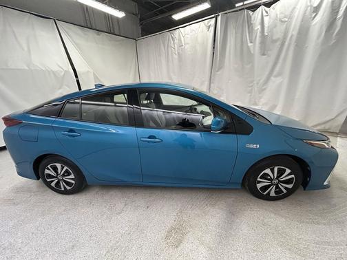 2017 Toyota Prius Prime Plus