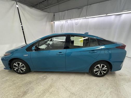 2017 Toyota Prius Prime Plus