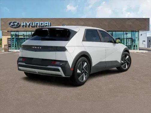 2025 Hyundai IONIQ 5 SE Standard Range