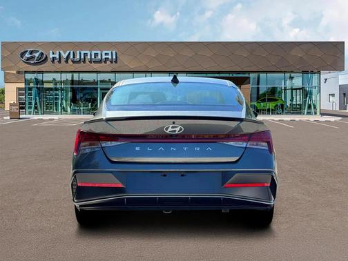 2026 Hyundai ELANTRA Sport