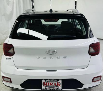 2023 Hyundai VENUE Limited