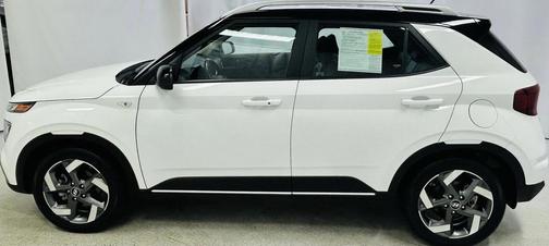 2023 Hyundai VENUE Limited