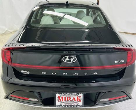 2023 Hyundai SONATA Hybrid SE
