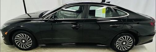 2023 Hyundai SONATA Hybrid SE