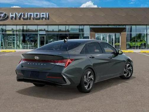 2025 Hyundai ELANTRA Sport