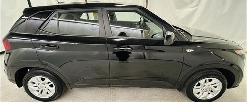 2023 Hyundai VENUE SE