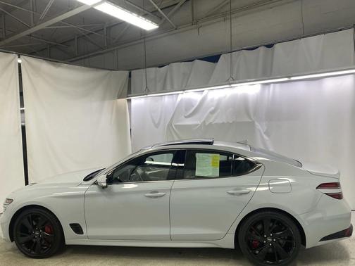 2022 Genesis G70 3.3T AWD