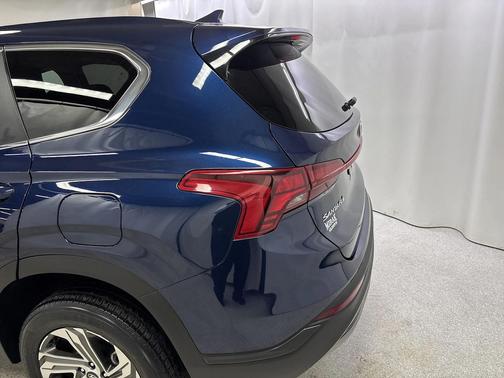 2022 Hyundai SANTA FE SE