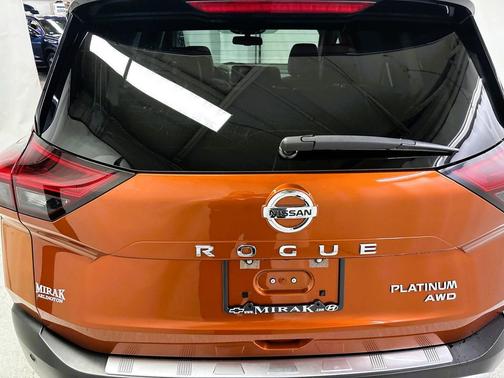 2021 Nissan Rogue Platinum