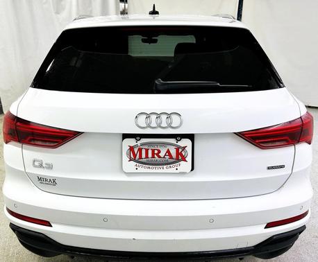 2025 Audi Q3 Premium 45 TFSI S line quattro Tiptronic