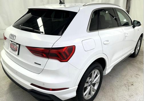 2025 Audi Q3 Premium 45 TFSI S line quattro Tiptronic