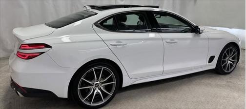 2022 Genesis G70 2.0T AWD