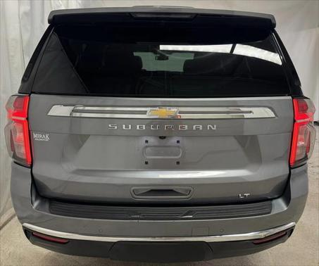 2021 Chevrolet Suburban LT