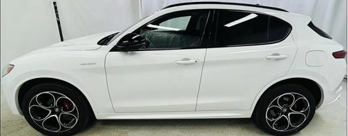 2022 Alfa Romeo Stelvio Ti