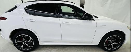 2022 Alfa Romeo Stelvio Ti