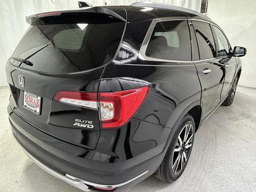 2020 Honda Pilot AWD Elite