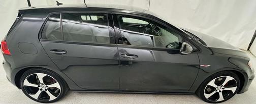 2017 Volkswagen Golf GTI 2.0T S 4-Door