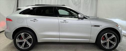 2019 Jaguar F-PACE S