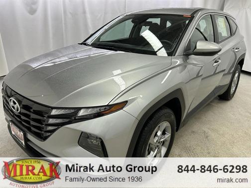 2023 Hyundai TUCSON SE