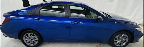 2025 Hyundai ELANTRA HEV Blue