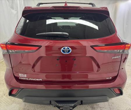 2023 Toyota Highlander Hybrid XLE