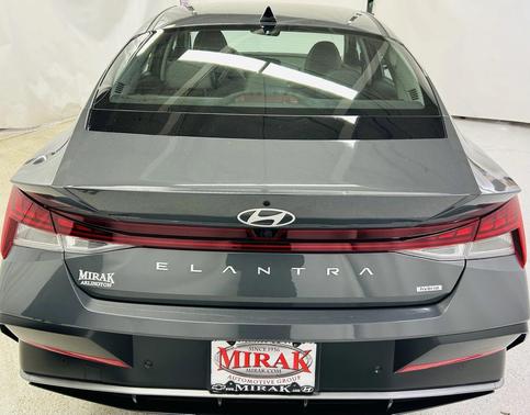 2024 Hyundai ELANTRA HEV Limited