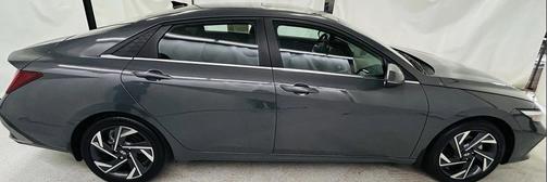 2024 Hyundai ELANTRA HEV Limited