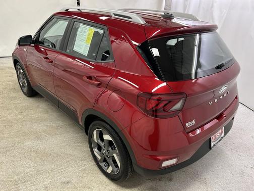 2025 Hyundai VENUE Limited