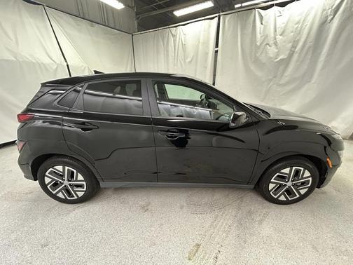 2023 Hyundai KONA EV SE