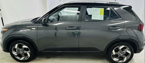 2023 Hyundai VENUE Limited