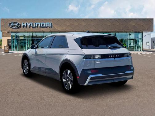 2025 Hyundai IONIQ 5 SE