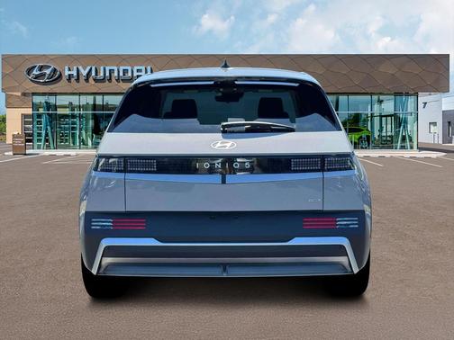 2025 Hyundai IONIQ 5 SE