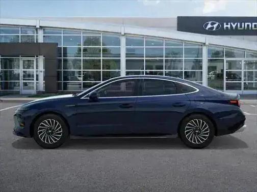 2025 Hyundai SONATA Hybrid SE