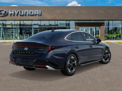 2026 Hyundai SONATA SEL