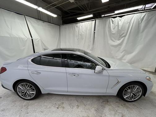 2021 Genesis G70 2.0T AWD