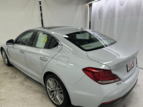 2021 Genesis G70 2.0T AWD