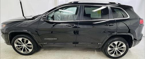 2019 Jeep Cherokee Overland