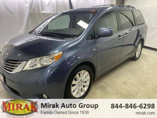 2016 Toyota Sienna XLE