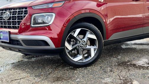 2025 Hyundai VENUE Limited