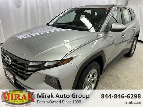 2023 Hyundai TUCSON SE