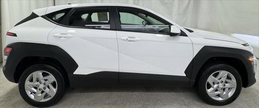 2025 Hyundai KONA SE